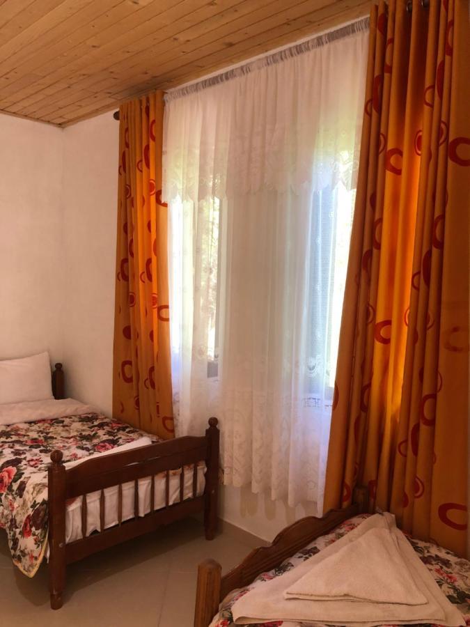 Guest House Ledio วัลโบเนอ ภายนอก รูปภาพ